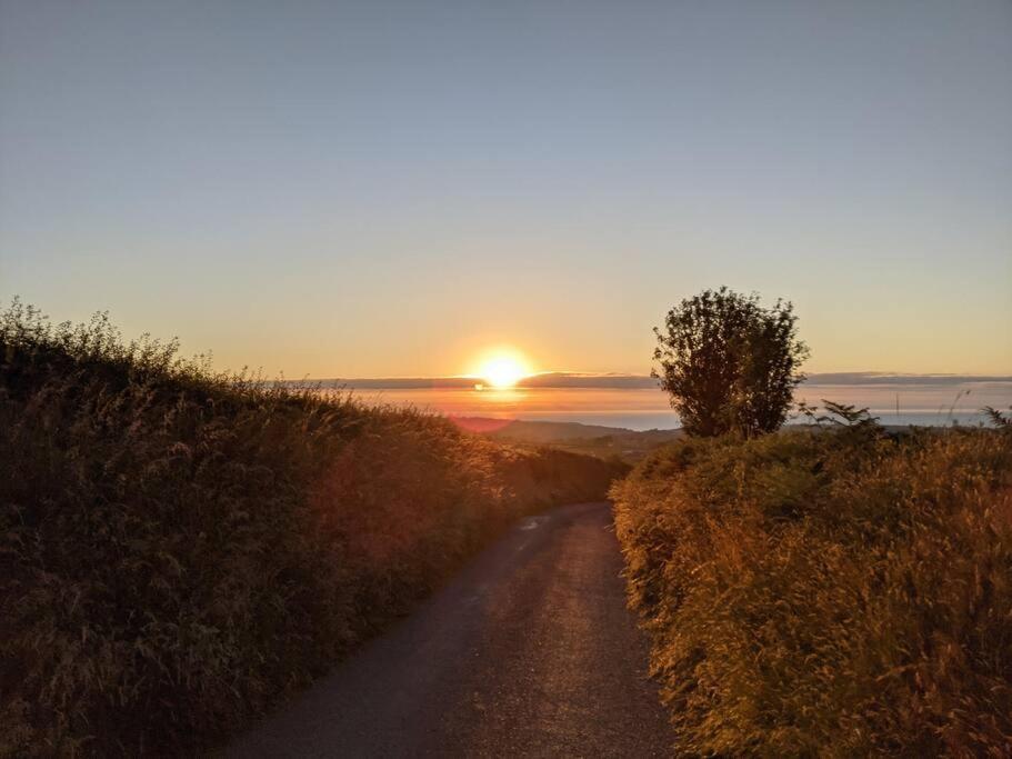 Tranquil 1 Bedroom Cottage 15 Mins Drive To Sea Mydroilin Extérieur photo